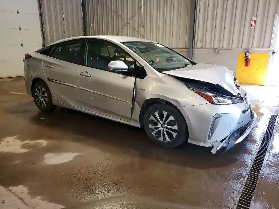 JTDL9RFU3K3006863 2019 TOYOTA PRIUS-3