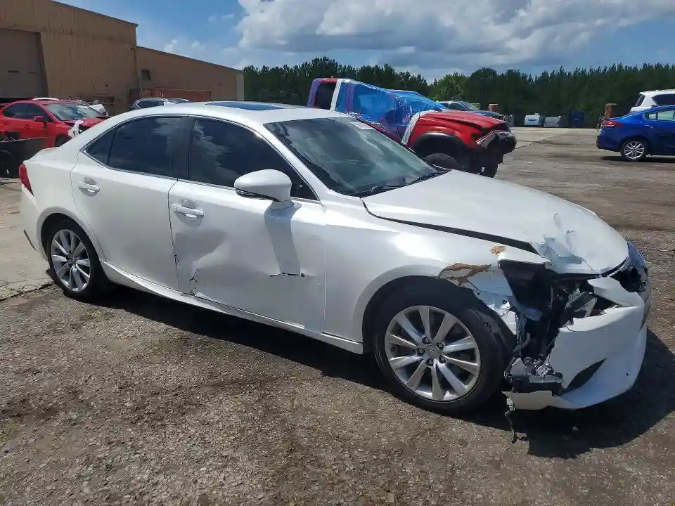 JTHBA1D23G5008323 2016 LEXUS IS-3