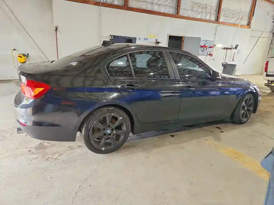 WBA3A9G51FNS66748 2015 BMW 3 SERIES-2