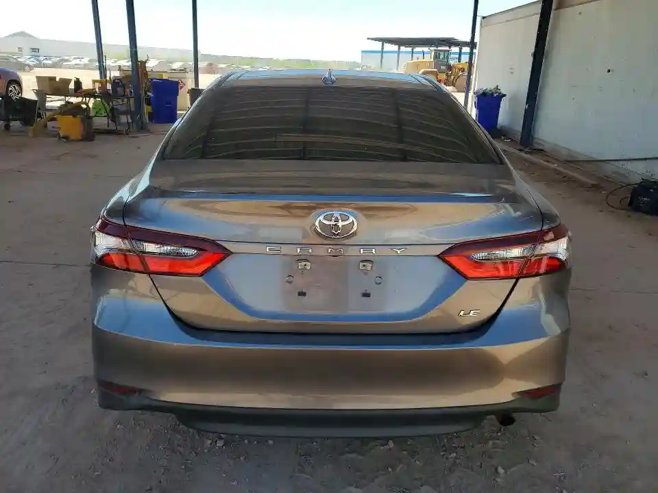 4T1C11AK9MU590516 2021 TOYOTA CAMRY-5