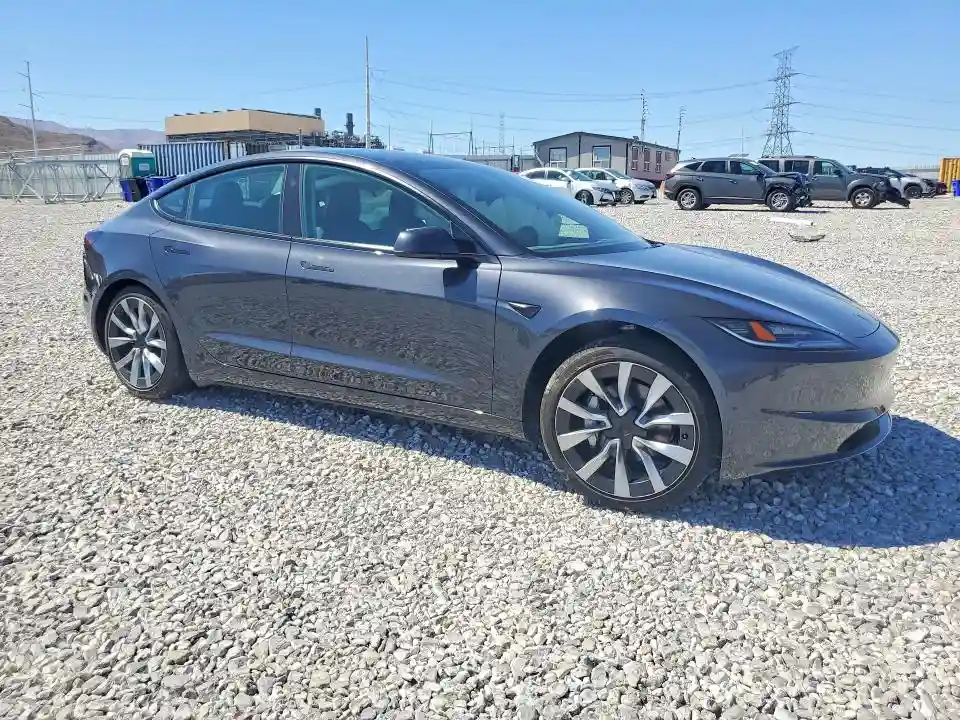 5YJ3E1EB8SF916086 2025 TESLA MODEL 3-3