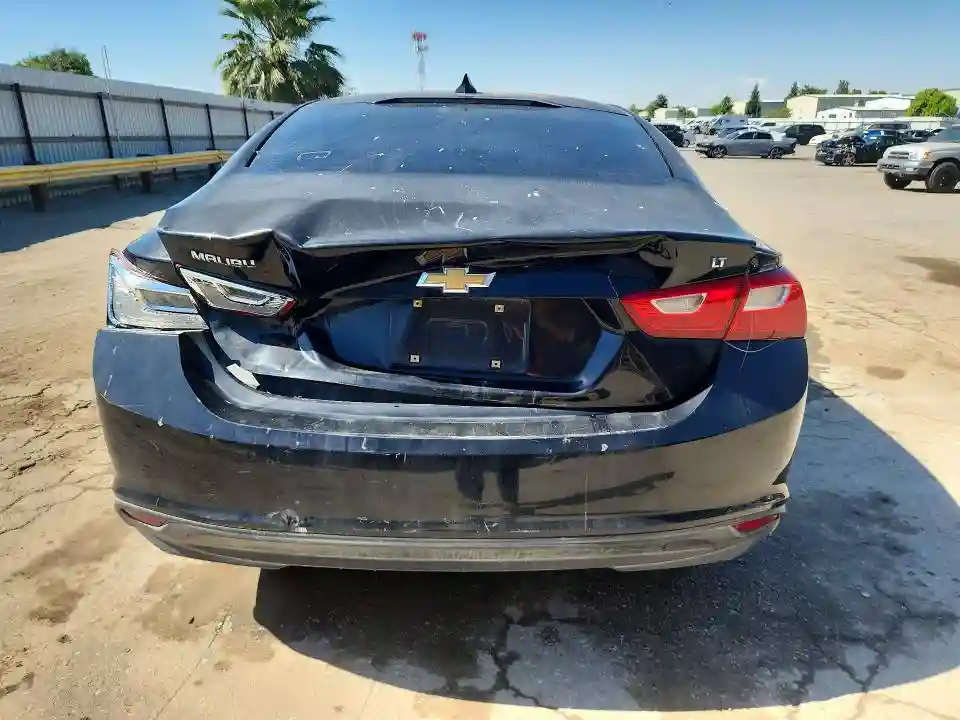1G1ZD5ST2JF153244 2018 CHEVROLET MALIBU-5