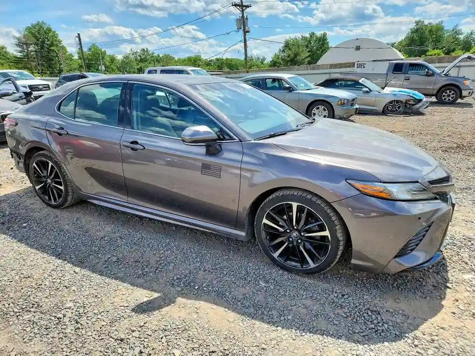 4T1B61HK9JU135244 2018 TOYOTA CAMRY-3