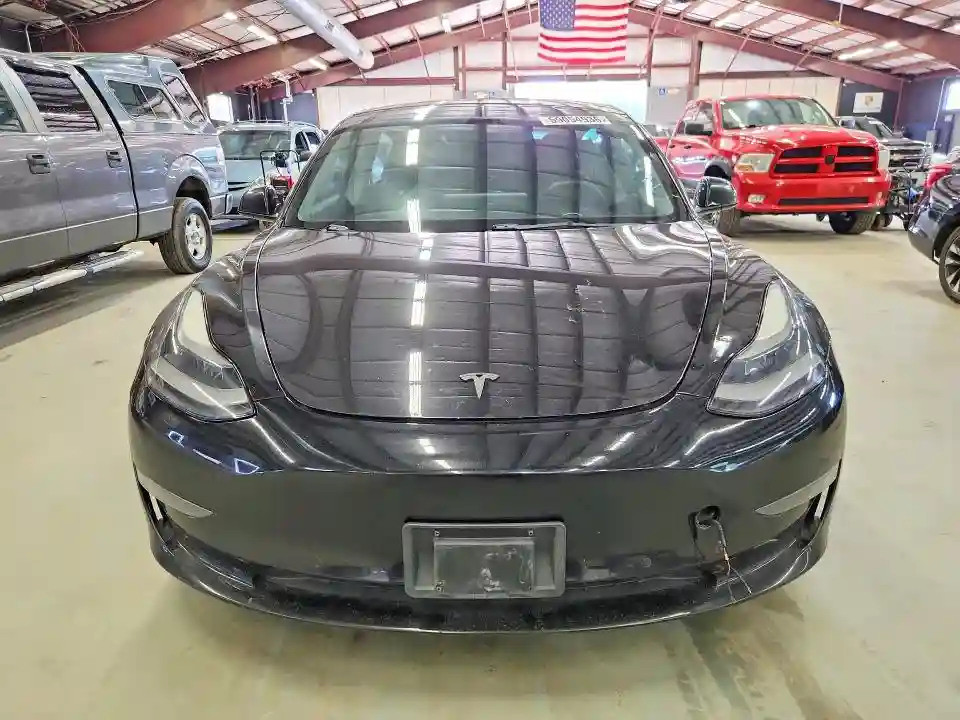 5YJ3E1EB8NF120491 2022 TESLA MODEL 3-4