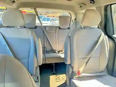 KNDMA5C12J6400723 2018 KIA SEDONA-5