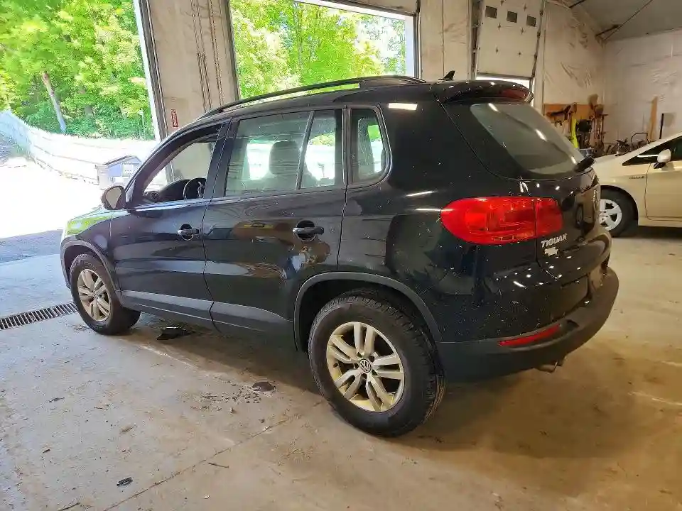 WVGBV7AX3HK000505 2017 VOLKSWAGEN TIGUAN-1