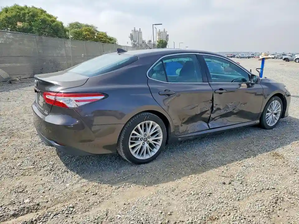 4T1B21HK3KU013492 2019 TOYOTA CAMRY-2