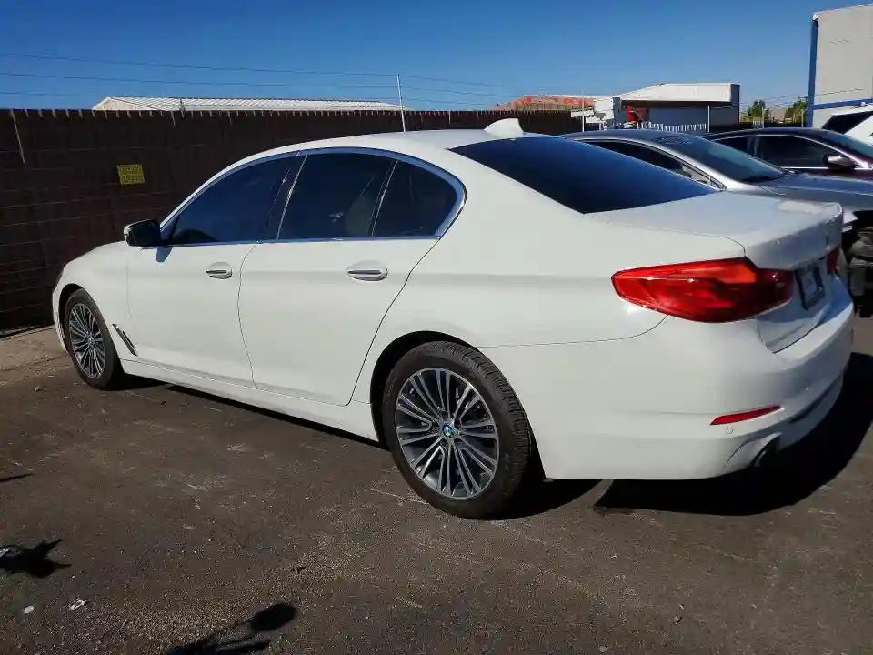 WBAJA5C59JWA36564 2018 BMW 5 SERIES-1