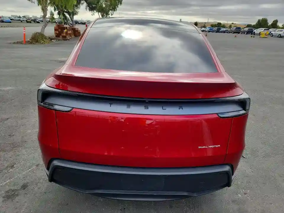 7SAYGDEE4TF514940 2026 TESLA MODEL Y-5