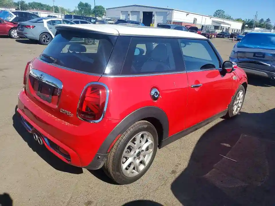 WMWXR5C01M2N82937 2021 MINI COOPER-2