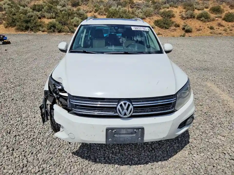 WVGAV7AX8GW591644 2016 VOLKSWAGEN TIGUAN-4
