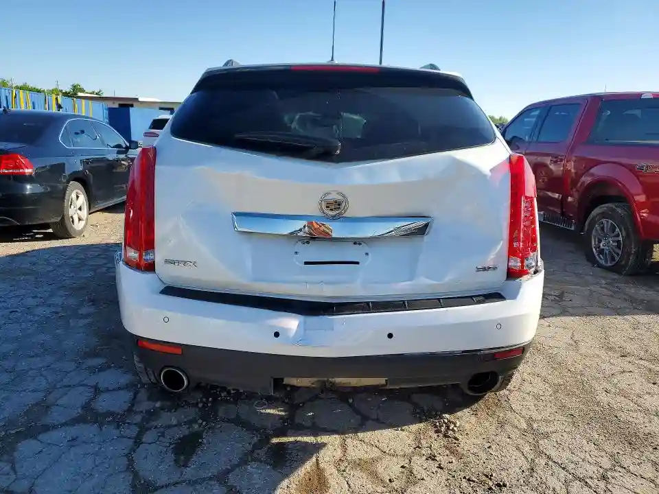 3GYFNBE38GS573798 2016 CADILLAC SRX-5