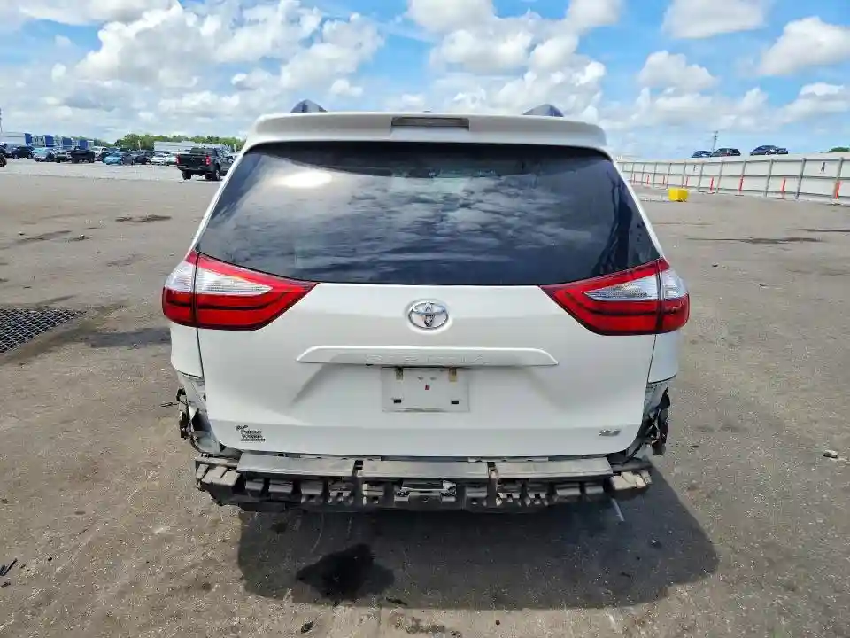 5TDYZ3DC1HS896381 2017 TOYOTA SIENNA-5