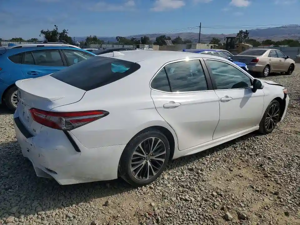 4T1B11HK2KU832142 2019 TOYOTA CAMRY-2