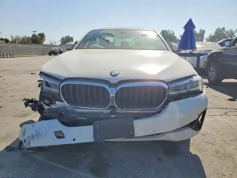 WBA13AG0XMCF03661 2021 BMW 5 SERIES-4