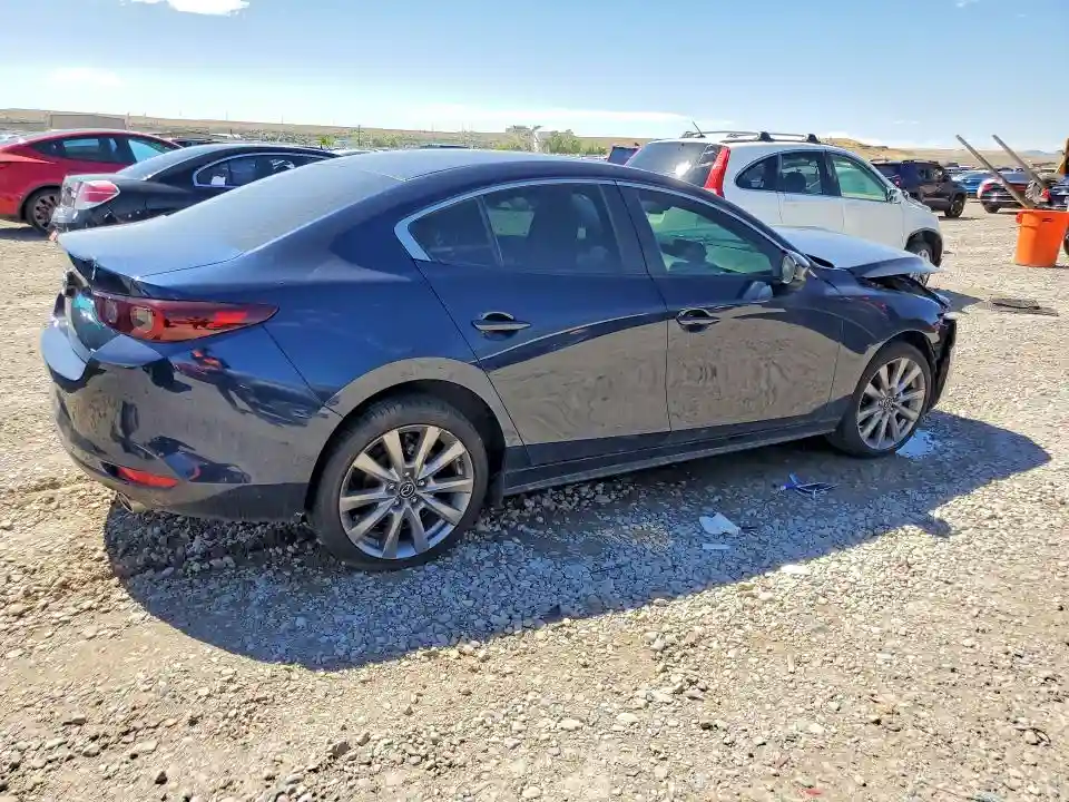3MZBPACL8NM305117 2022 MAZDA 3-2