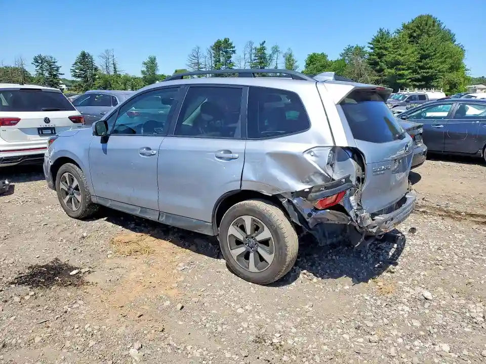 JF2SJAGC0HH532648 2017 SUBARU FORESTER-1