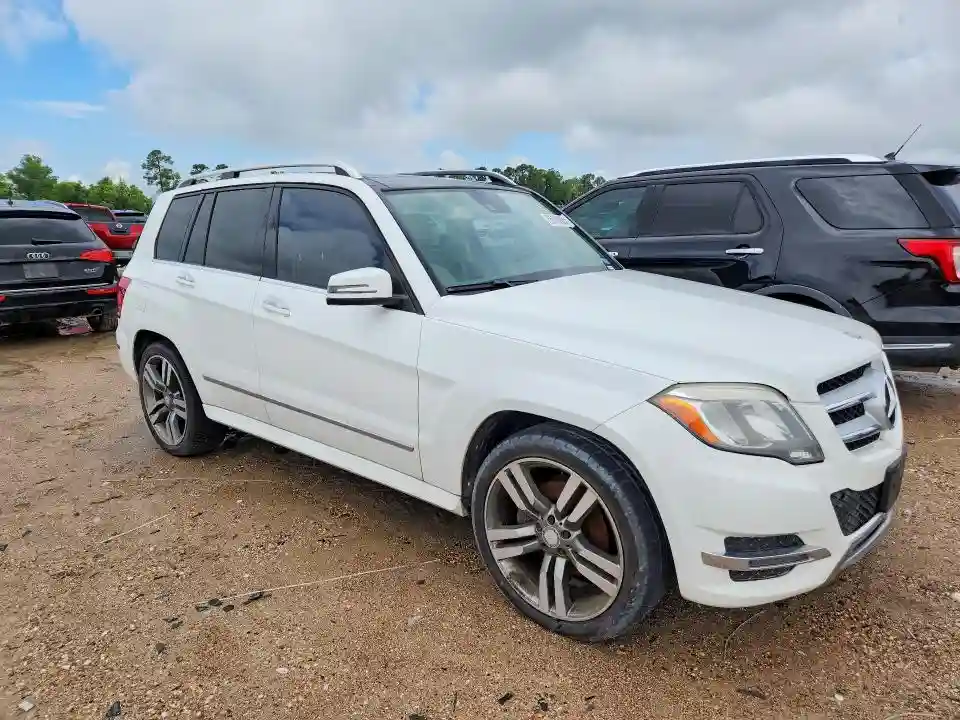 WDCGG5HB4FG416835 2015 MERCEDES-BENZ GLK-CLASS-3