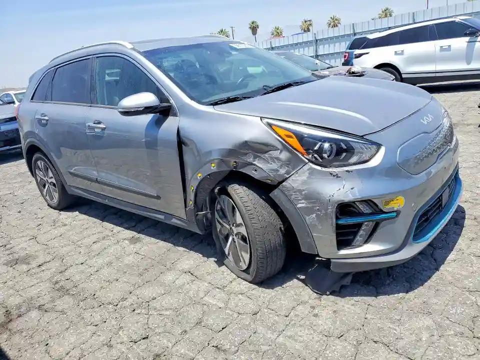KNDCE3LG0N5135952 2022 KIA NIRO-3