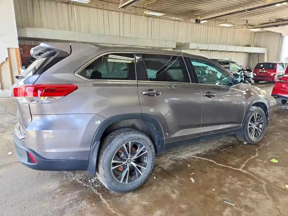 5TDBZRFH3KS977777 2019 TOYOTA HIGHLANDER-2
