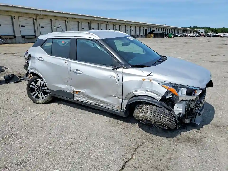 3N1CP5CU4KL551142 2019 NISSAN KICKS-3