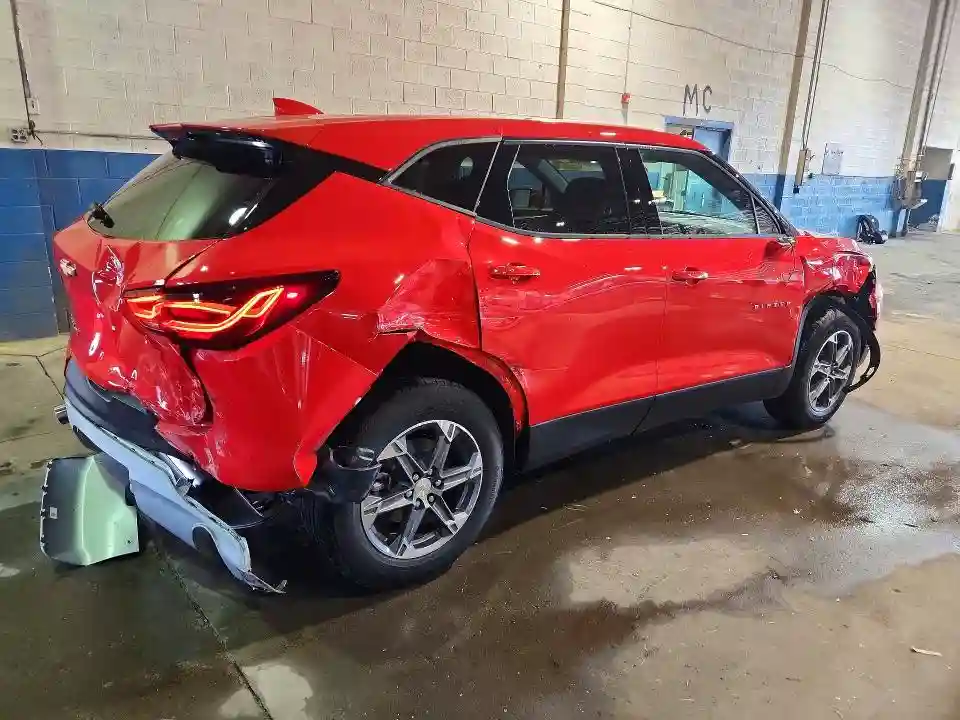 3GNKBHR42TS168069 2026 CHEVROLET BLAZER-2