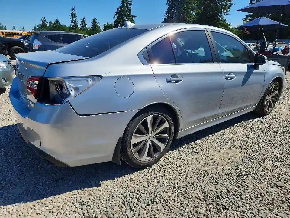 4S3BNAN69J3030532 2018 SUBARU LEGACY-2