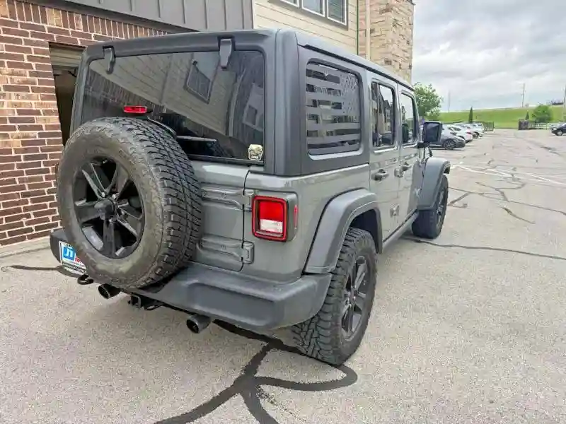 1C4HJXDG9MW590508 2021 JEEP WRANGLER-3
