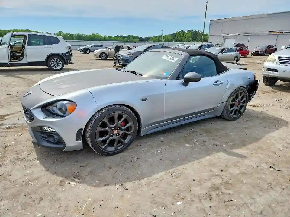 JC1NFAEK6K0141353 2019 FIAT ALL MODELS-0