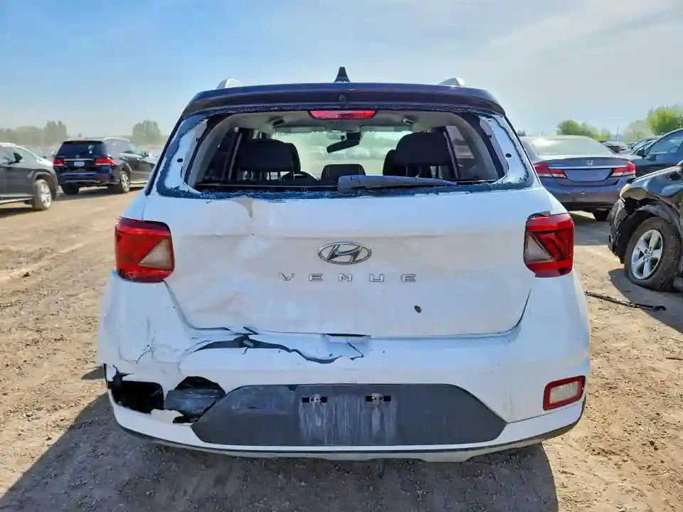 KMHRC8A37MU066979 2021 HYUNDAI VENUE-5