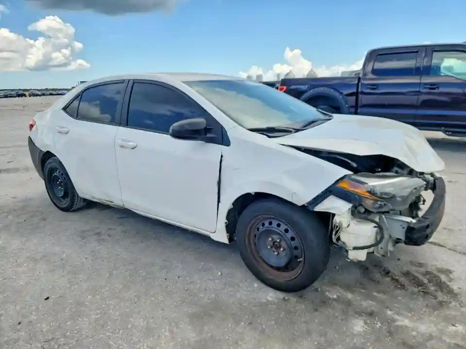 5YFBURHEXKP927002 2019 TOYOTA COROLLA-3