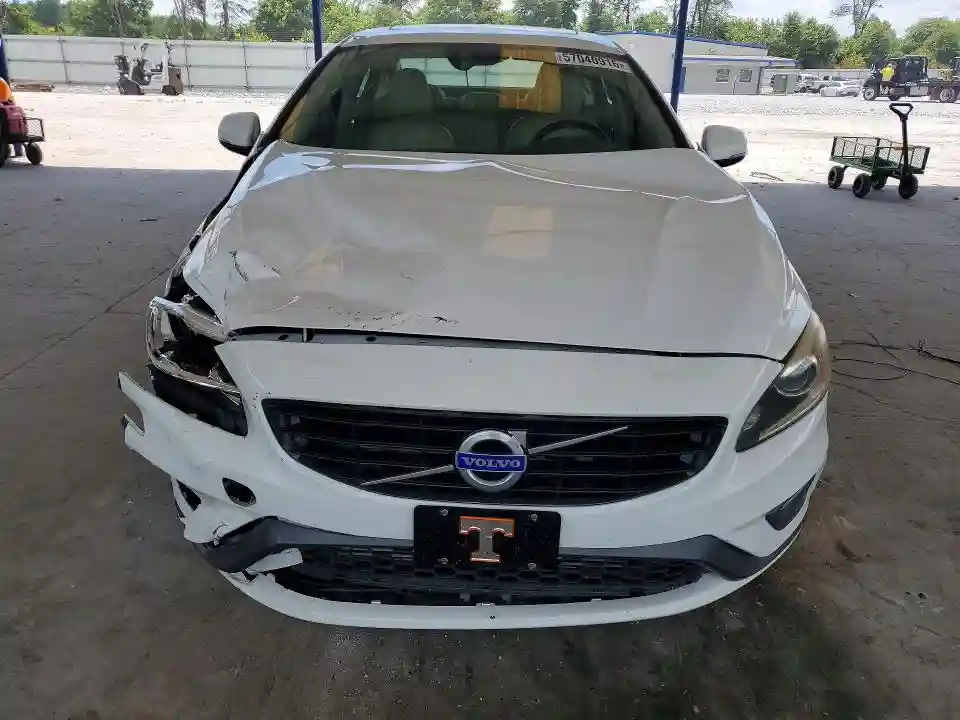 YV126MFL7H2422731 2017 VOLVO S60-4