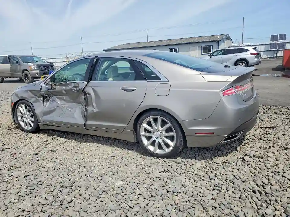 3LN6L2LU7GR619017 2016 LINCOLN MKZ-1