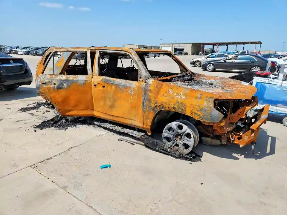JTEBU5JR0F5272675 2015 TOYOTA 4RUNNER-3