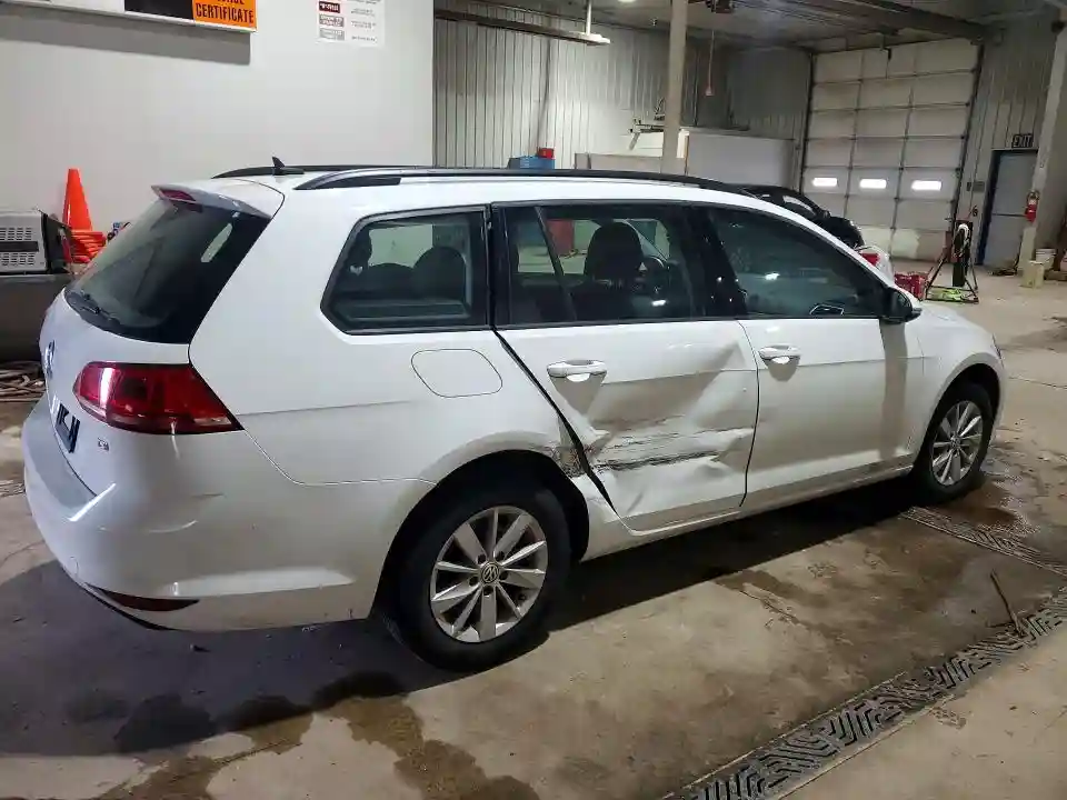 3VWC17AU5HM503310 2017 VOLKSWAGEN GOLF-2