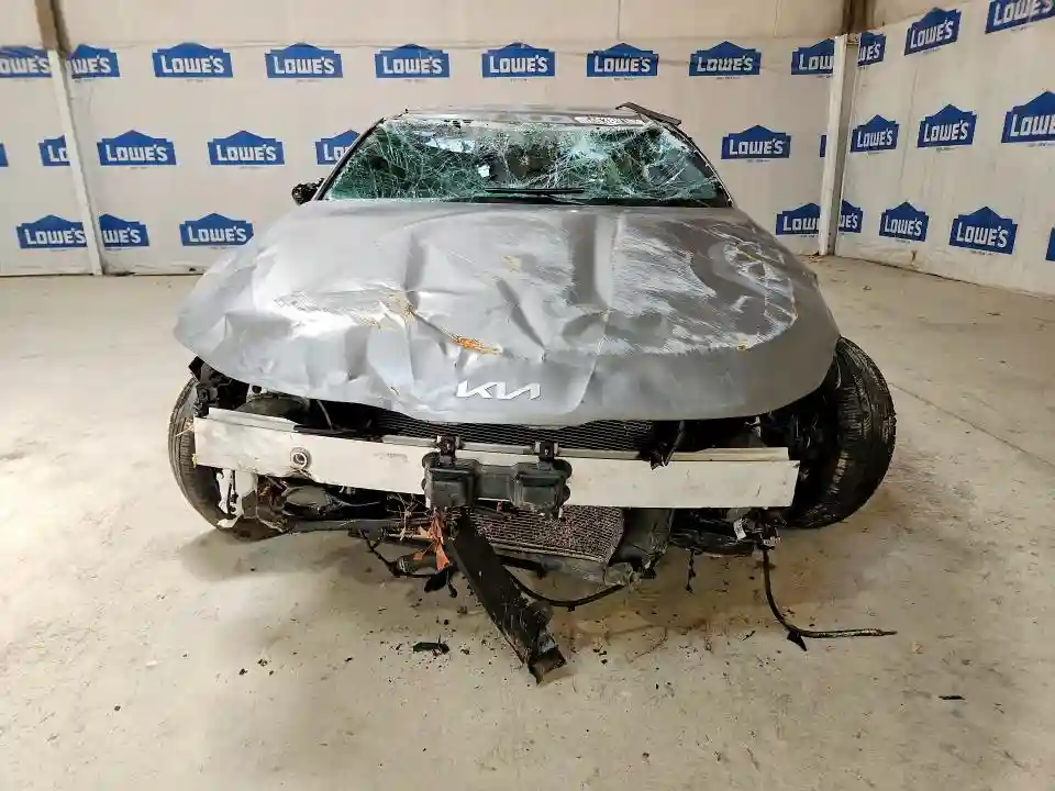 KNAG64J71S5346741 2025 KIA K5-4