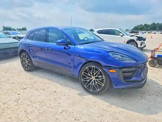 WP1AA2A50RLB12346 2024 PORSCHE MACAN-3