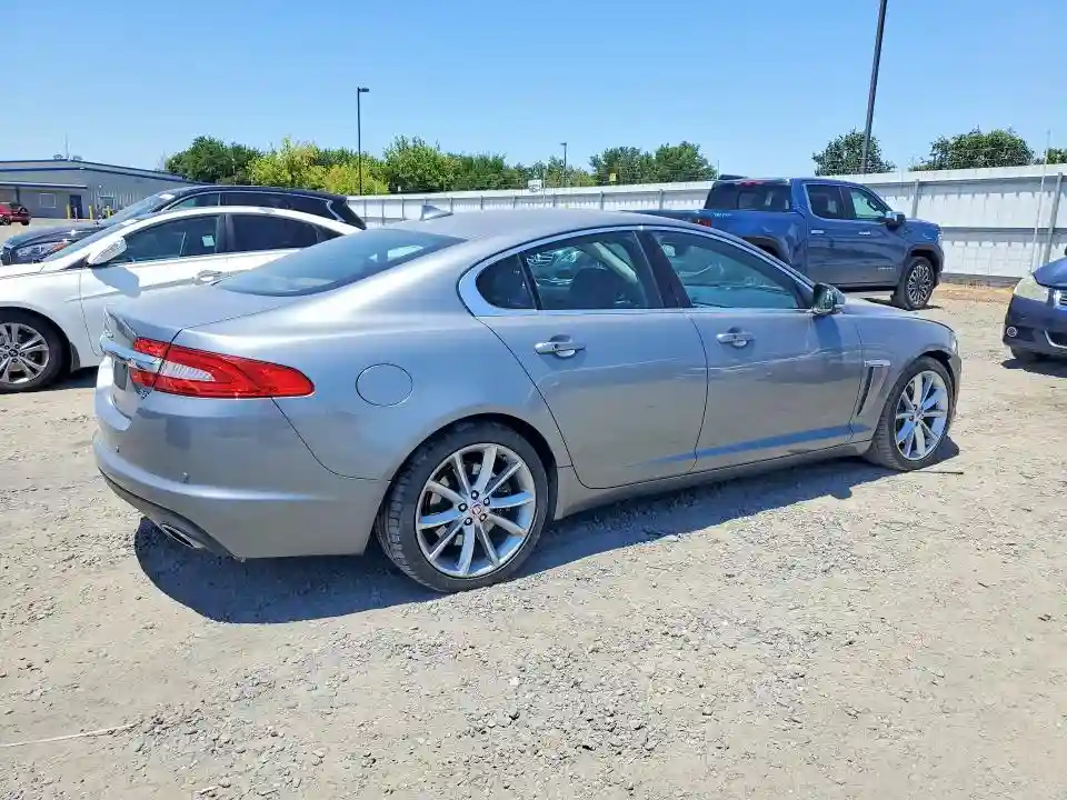 SAJWA0F72F8U55214 2015 JAGUAR XF-2