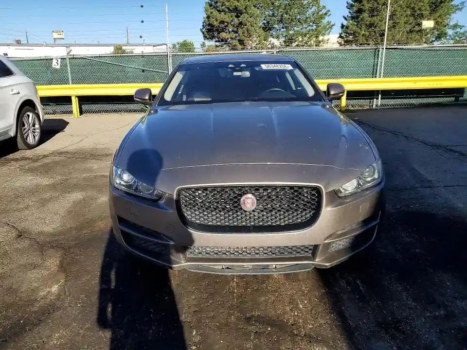 SAJAE4BG0HA961972 2017 JAGUAR XE-4
