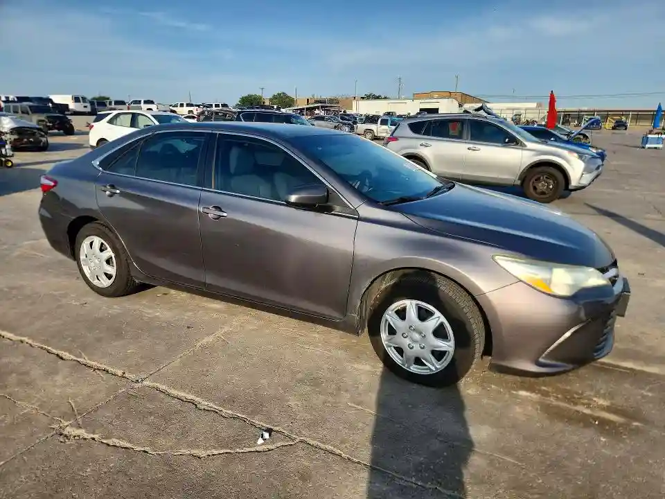 4T1BF1FK0HU670833 2017 TOYOTA CAMRY-3