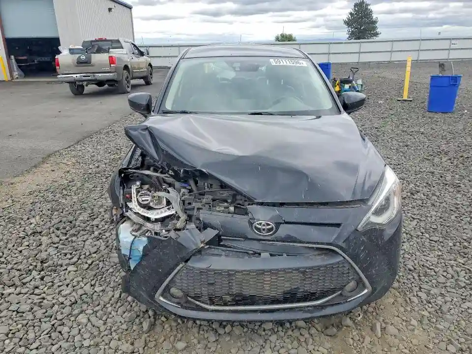 3MYDLBJV3LY702856 2020 TOYOTA YARIS-4