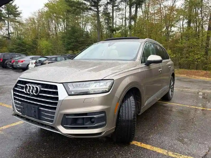 WA1LAAF77HD007630 2017 AUDI Q7-1