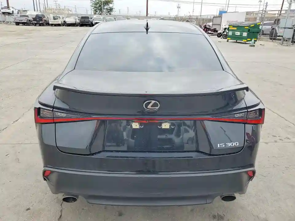 JTHDA1D2XN5118047 2022 LEXUS IS-5