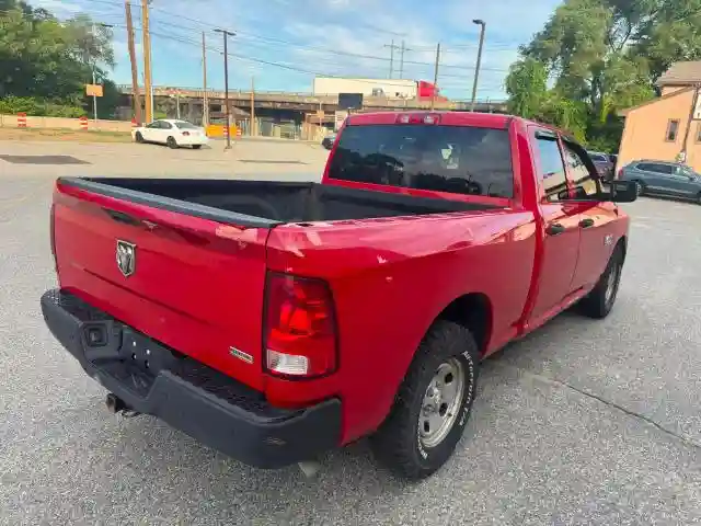 1C6RR6FG2JS272406 2018 RAM 1500-3