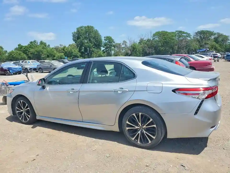 4T1B11HK3JU567357 2018 TOYOTA CAMRY-1