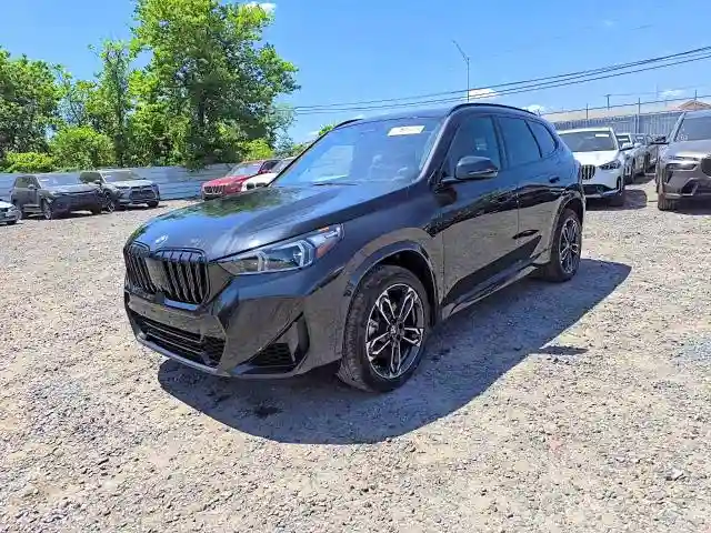 WBX73EF06T5599183 2026 BMW X1-0