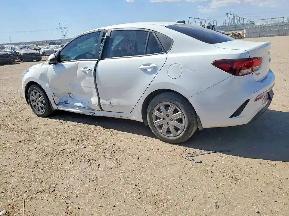3KPA24AD0NE479574 2022 KIA RIO-1
