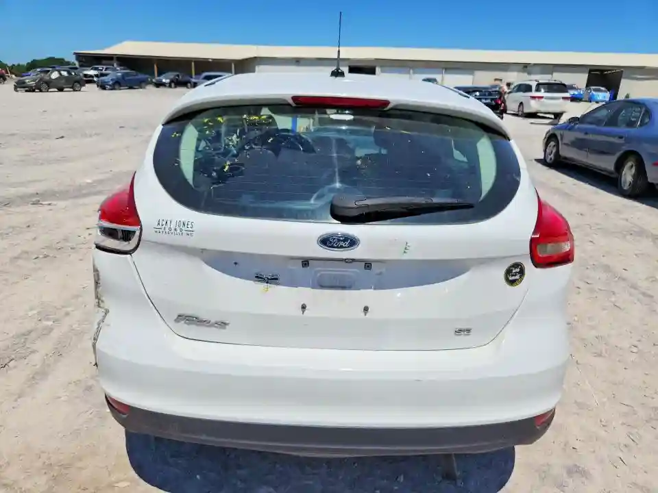 1FADP3K2XJL208700 2018 FORD FOCUS-5