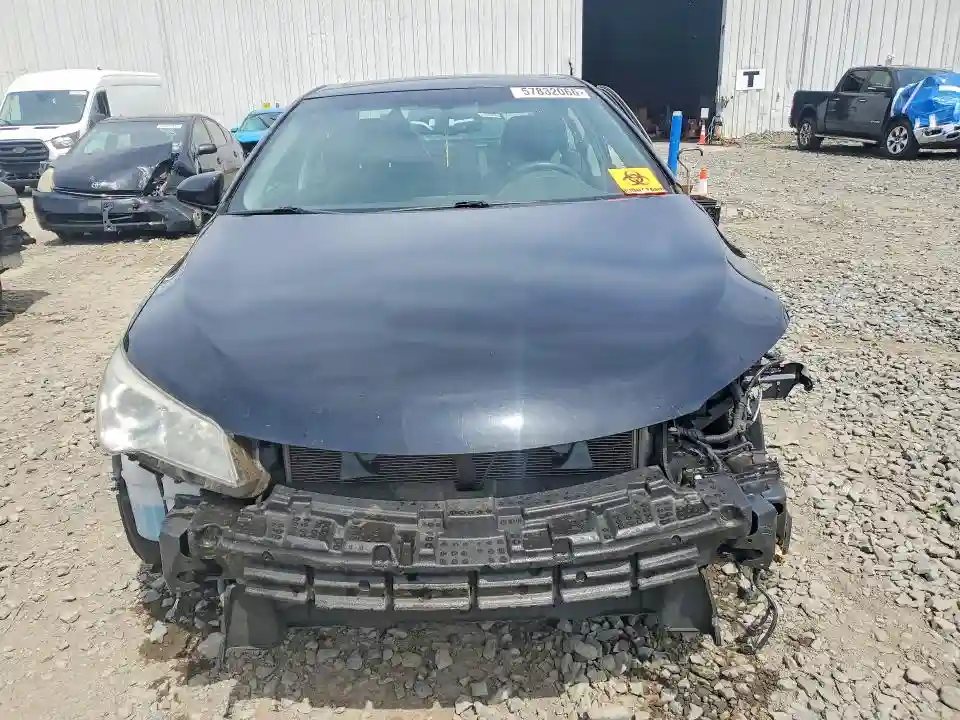 4T1BF1FK2HU751042 2017 TOYOTA CAMRY-4