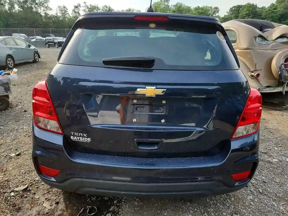 3GNCJKSB2JL204198 2018 CHEVROLET TRAX-5